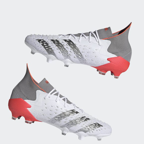 Botas De Futbol Adidas PREDATOR FREAK .1 FG Mujer Chile Blancas - VBHCYW124