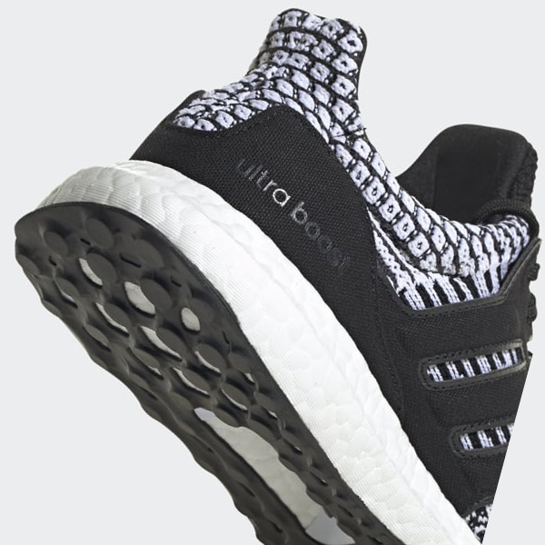 Zapatillas Adidas Ultraboost 5.0 DNA Mujer Chile Negras - GTCJQB018