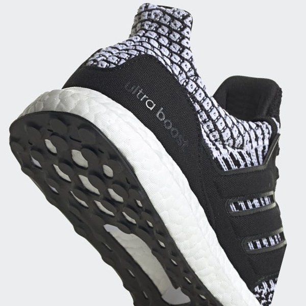 Zapatillas Adidas Ultraboost 5.0 DNA Mujer Chile Negras - OWXZGH460