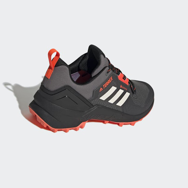 Zapatillas Trekking Adidas Terrex Swift R3 GORE-TEX Hombre Chile Gris - ZBPAYF641